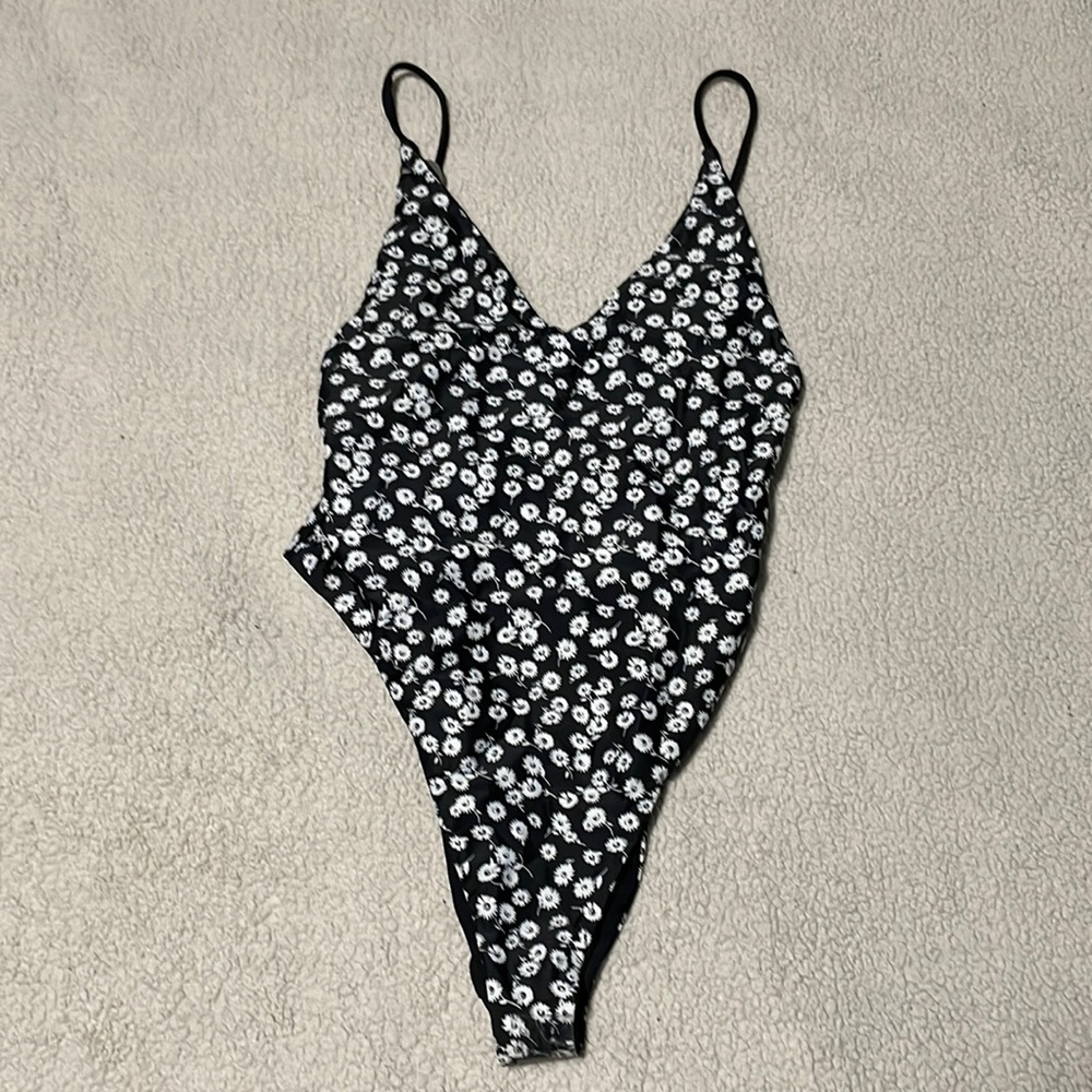 NWT F21 Bathing suit